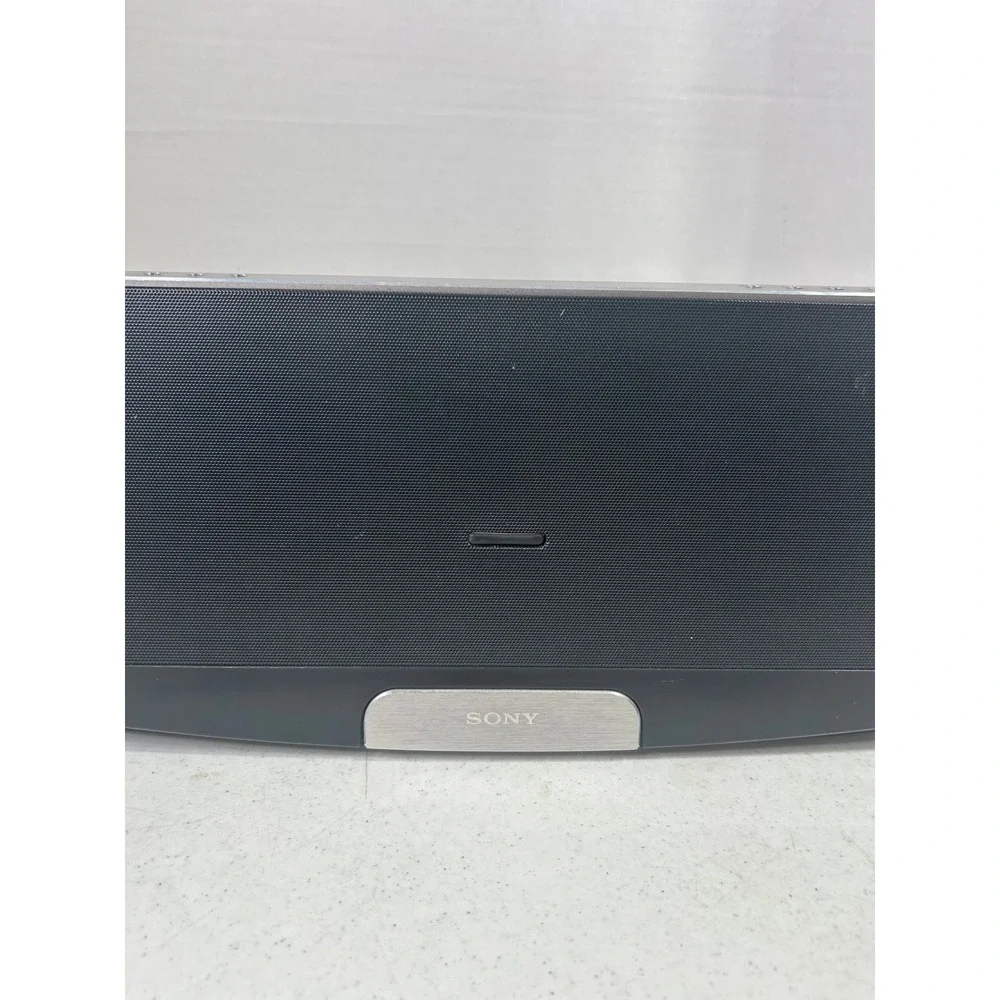 Sony RDP-XF300iN Personal Audio System‎ Speaker Lightning Dock FM Radio Black